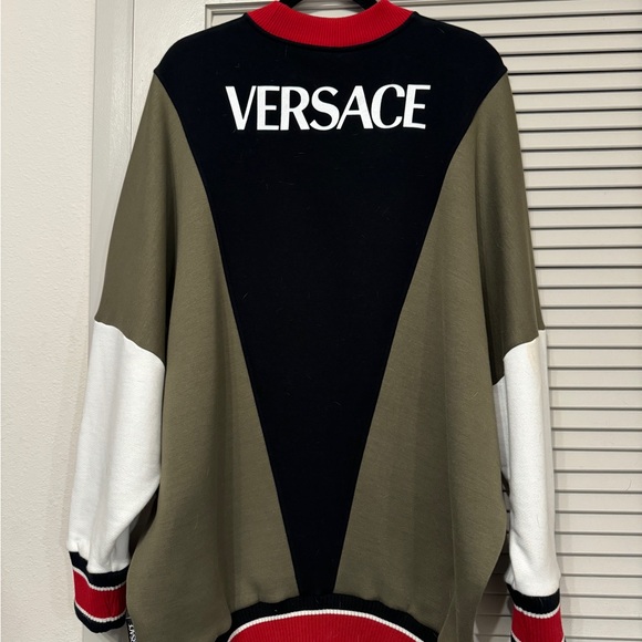 Versace Medusa Logo Crewneck Sweatshirt - Picture 9 of 13